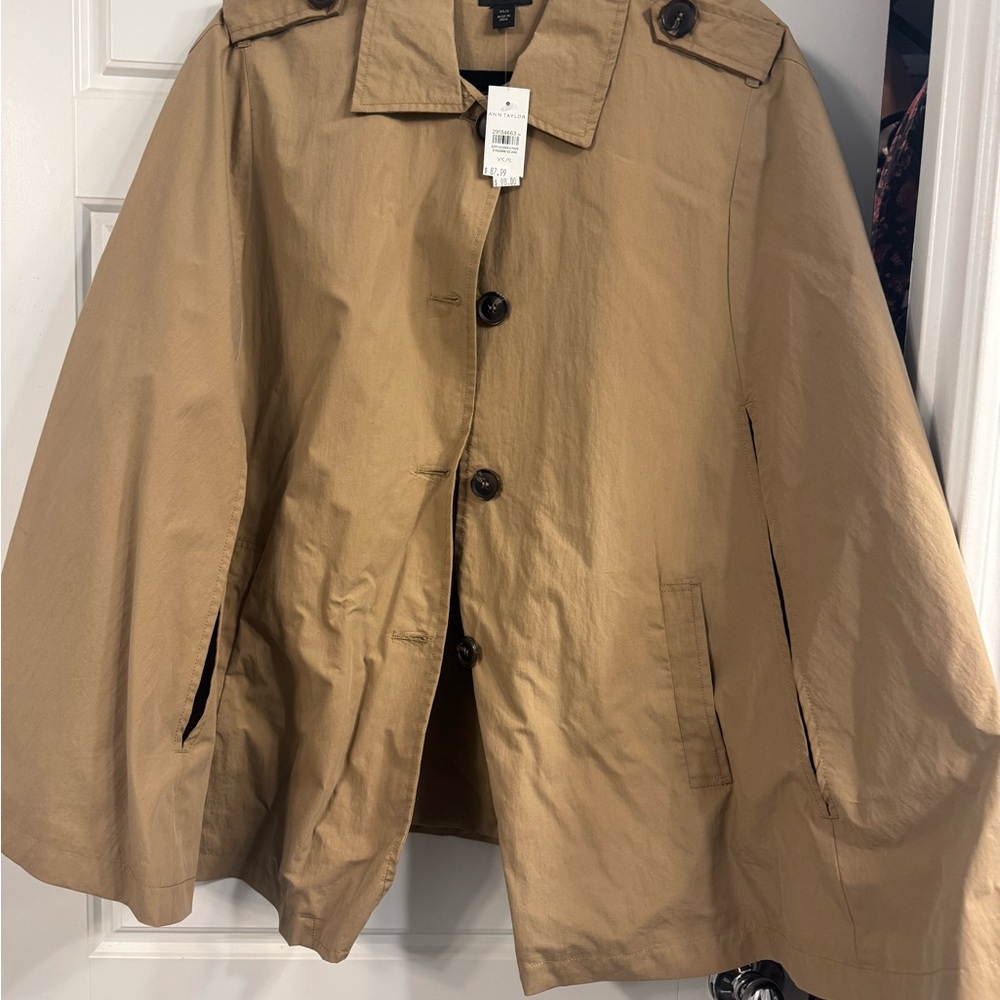 Ann Taylor Women’s Tan Trench Cape